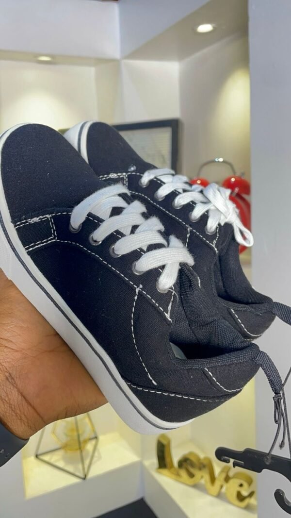 Boy shoes