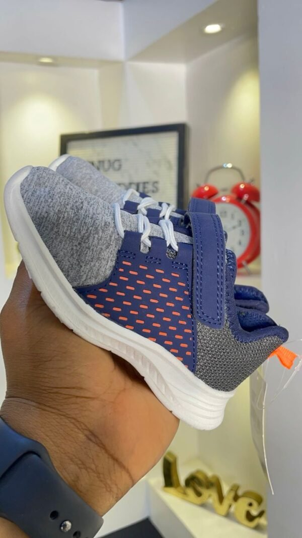 Boy shoes